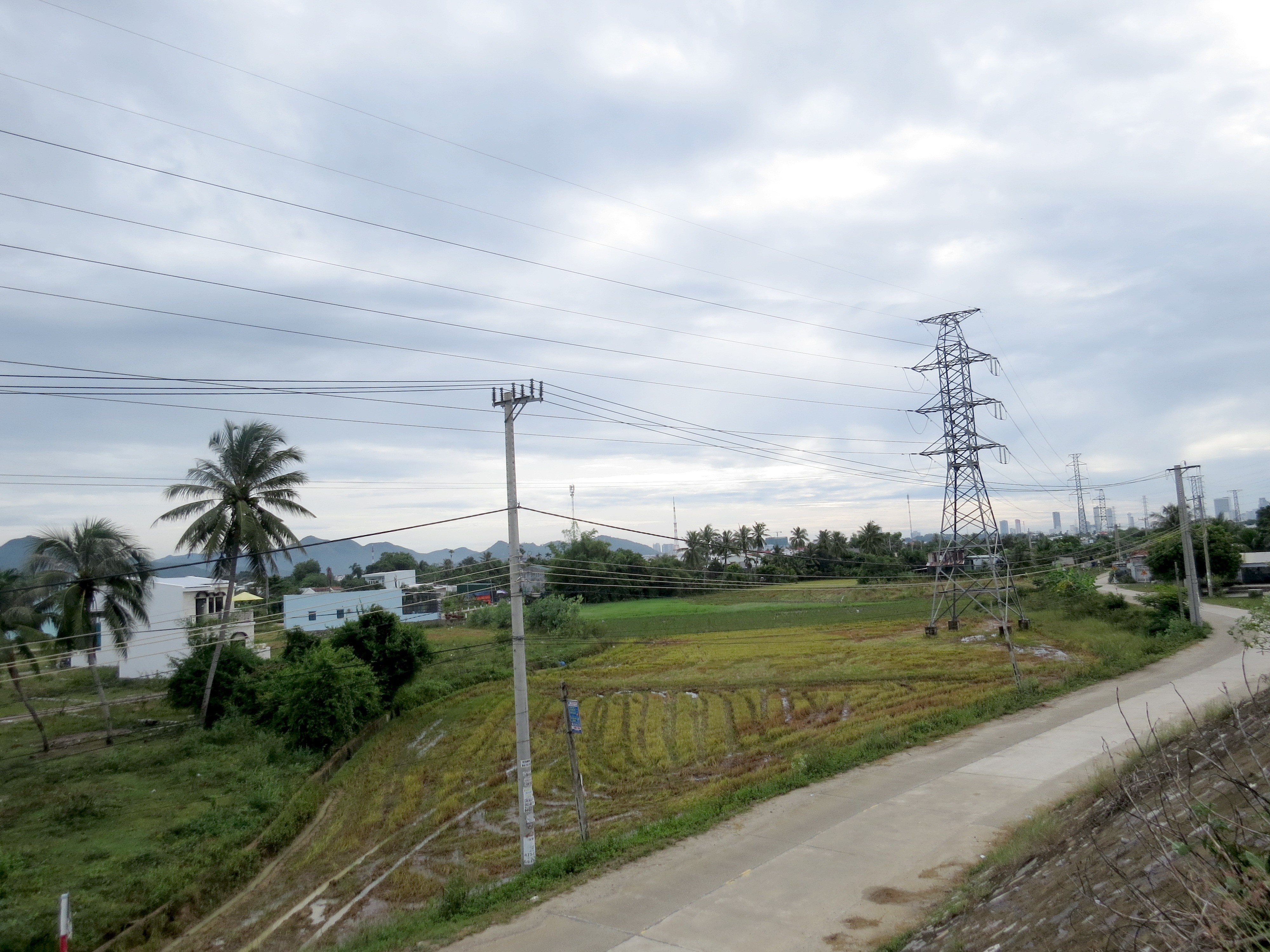 Bất động sản - Khánh Hòa: Tp.Nha Trang thực hiện rà soát các khu vực phân lô bán nền trái phép